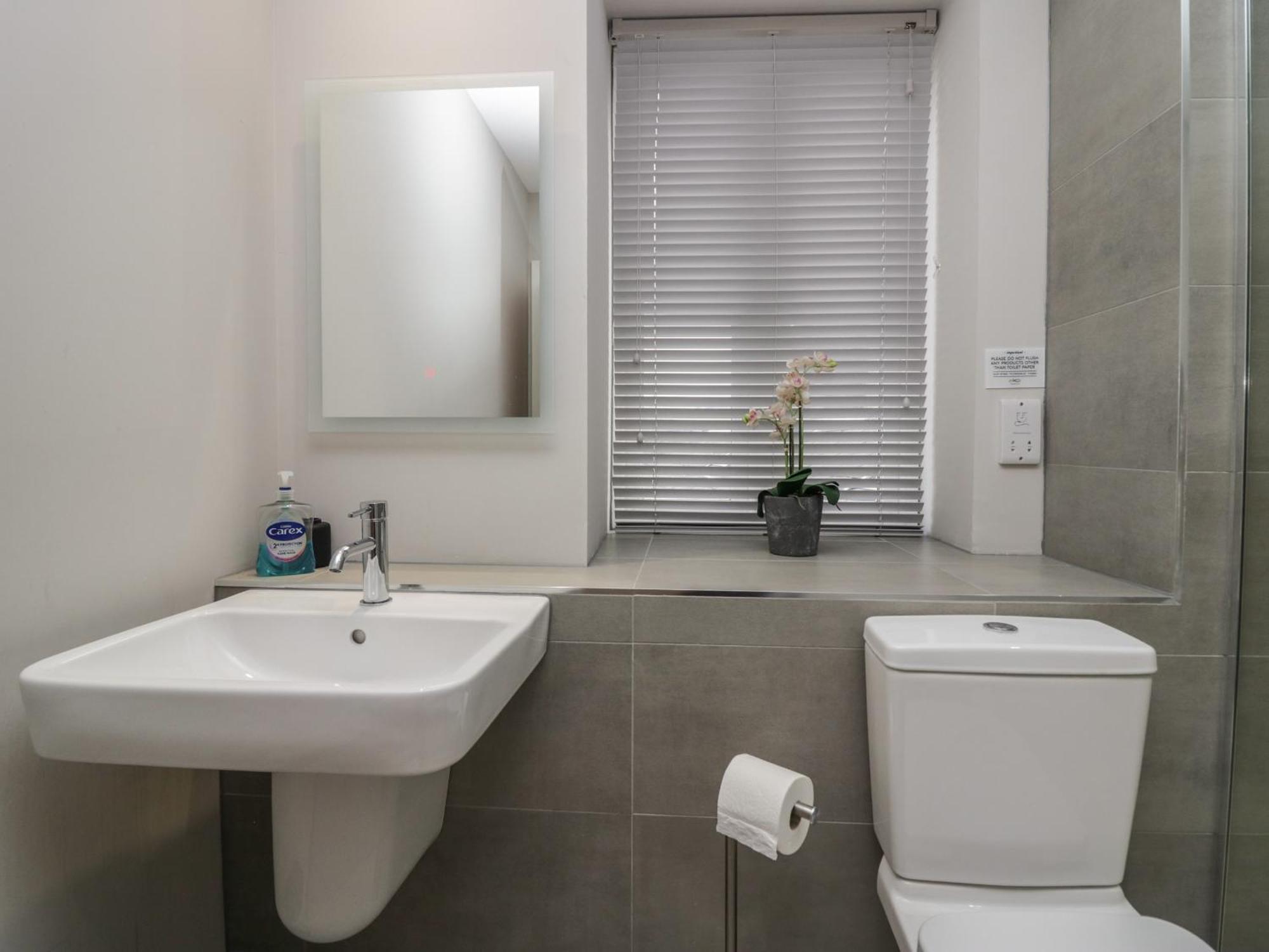 Windermere Apartment